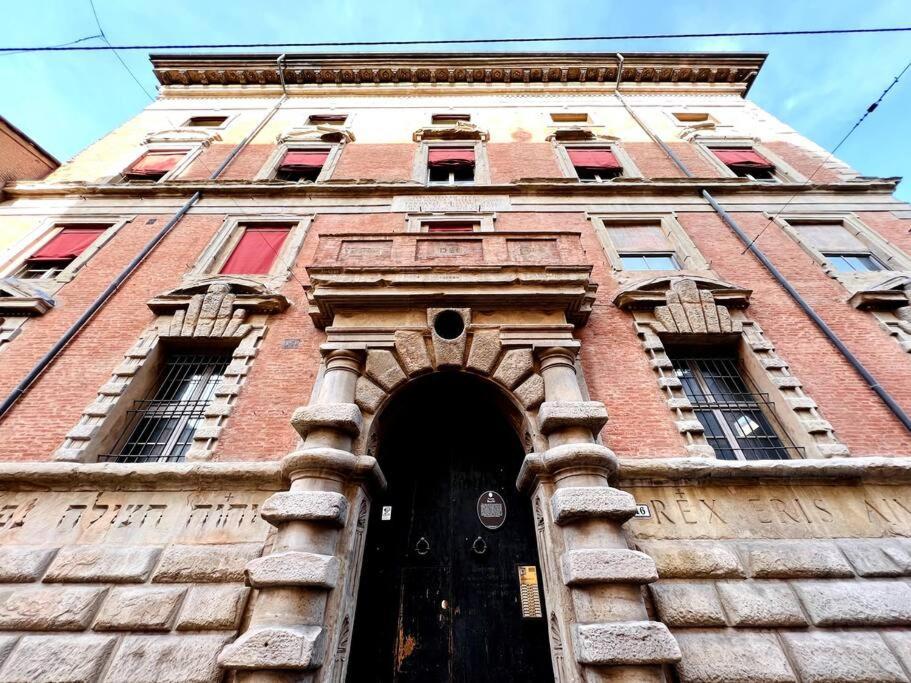House Of Lovers - Magnificent View In The Heart Of Apartment Bologna